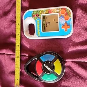 2 retro clip games Simon and Centipede